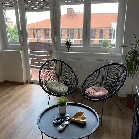Olivia Apartman , Pécs